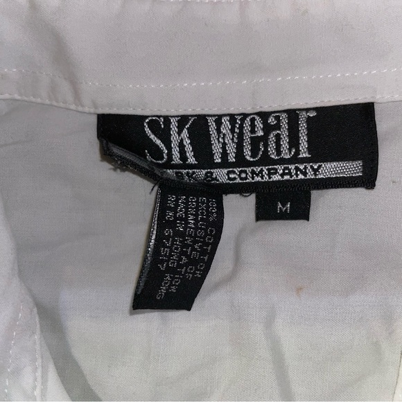 SK Wear white long sleeve shirt with gold buttons and designs size medium - Picture 8 of 9